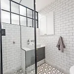 Modern Glebe Hideaway